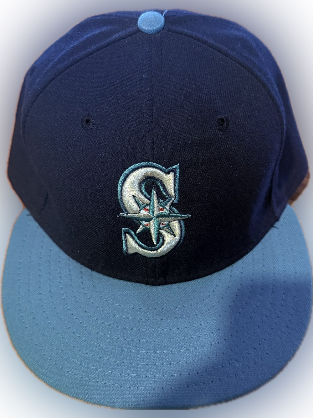 New Era Seattle Mariners 59FIFTY 7 5/8 Navy and Light Blue Fitted Hat